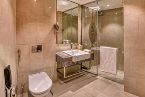 The First Collection Hotel JVC