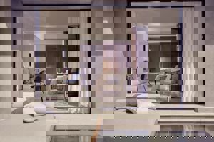 Woonvoorbeeld superior suite met gedeeld zwembad