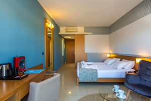 Atlantica Amalthia Beach Hotell