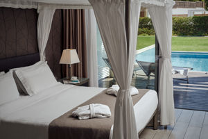 Woonvoorbeeld junior suite met privÃ© zwembad