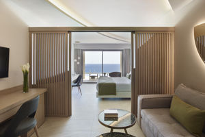 Woonvoorbeeld bungalow suite swimup met zeezicht