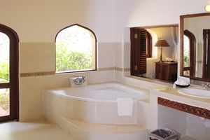 Bluebay Beach Resort & Spa