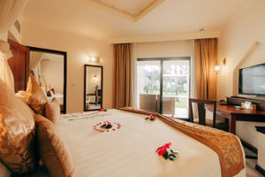 Sea Cliff Resort & Spa