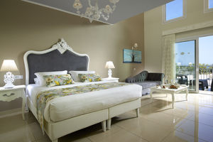 Anemos Luxury Grand Resort Hotell