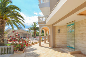 Karras Grande Resort