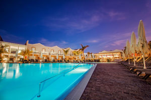 Los Calderones by LIVVO