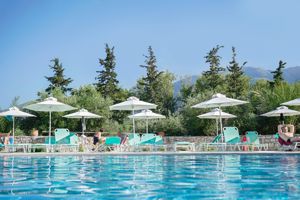 Vardis Olive Garden Hotel 