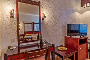 Lefkoniko Beach Hotel