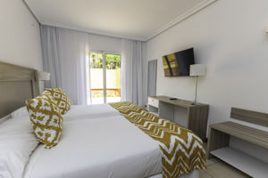 Landmar Costa los Gigantes Family Resort