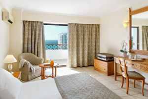 Mitsis Petit Palais Beach Hotel