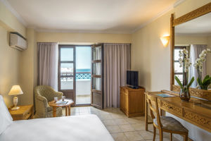 Mitsis Petit Palais Beach Hotel