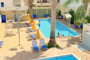 Kassavetis Center - Hotel Studios & Apartments