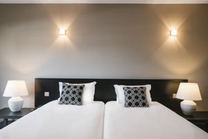 Topázio Vibe Beach Hotel & Apartments 