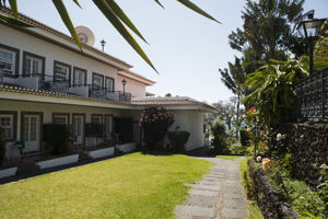 Woonvoorbeeld standaardkamer tuinzicht met balkon of terras