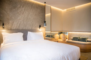 Woonvoorbeeld sanctuary suite met zeezicht en prive zwembad