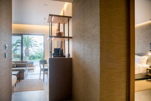 Woonvoorbeeld sanctuary suite met zeezicht en prive zwembad