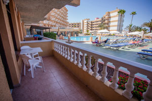 Woonvoorbeeld classsic studio zwembadzicht