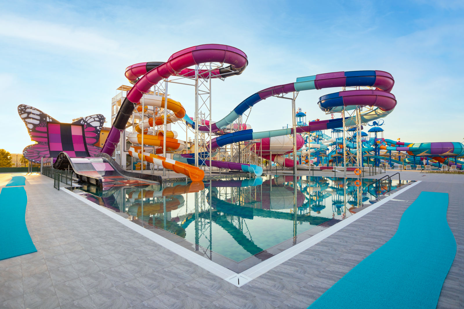 Dream Water World slide 2