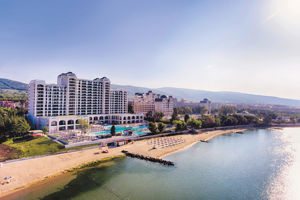 Secrets Sunny Beach Resort & Spa