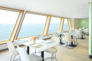 Queen Elizabeth 2 Hotel