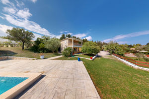 Woonvoorbeeld 2-kamervilla Agathi met privezwembad