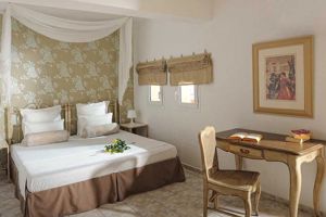 Sun Village Boutique 