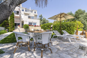 Agnadi Suites