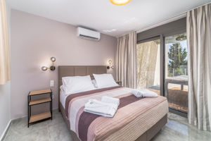 Woonvoorbeeld 4-kamervilla Type 1 met privezwembad