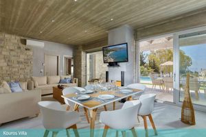 Kouros en Kori Villas