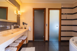 Restia Suites