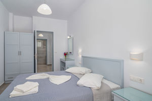 Maria Studios & Apartment