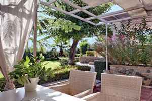 Ikies Lesbos - OIKIES