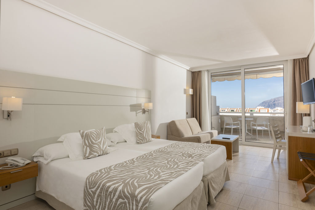 fly-go-landmar-playa-la-arena