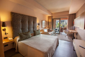 Woonvoorbeeld 2-persoonskamer Deluxe prive zwembad (UNIQUE)