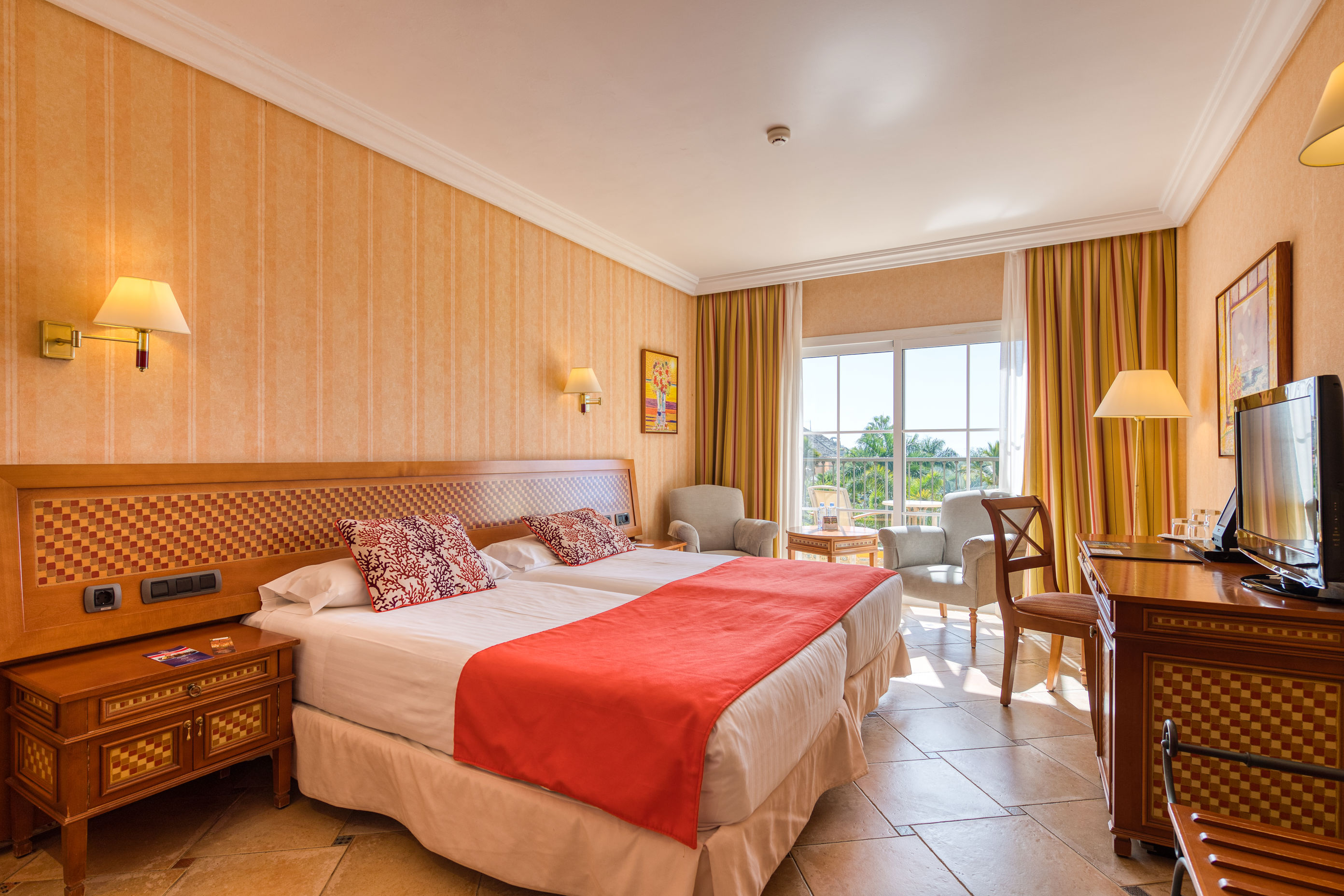 Fly & Go Cordial Mogan Playa