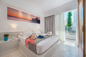 Fly & Go Esperia City Hotel