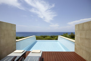 Woonvoorbeeld Amus suite zeezicht met privÃ© zwembad