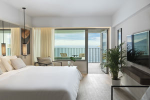 Woonvoorbeeld junior suite type 2 (Junior suite met dompelbad en zeezicht)