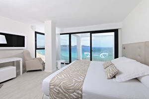 Woonvoorbeeld standaardkamer panoramisch zeezicht