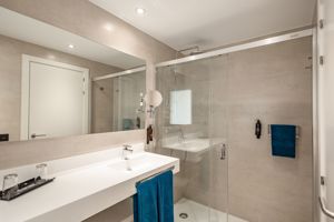 Woonvoorbeeld junior suite standaard & standaard zeezicht