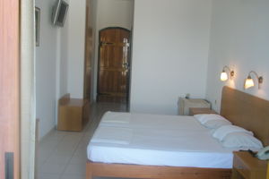 Fly & Go Adonis Hotel