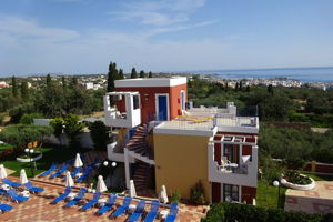 Fly & Go Astra Village Hotel