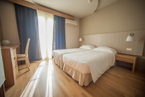 Fly & Go El Greco Hotel