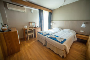 Fly & Go El Greco Hotel