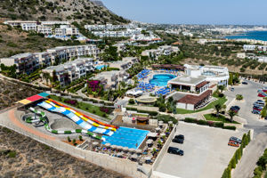 Fly & Go Grand Holiday Resort