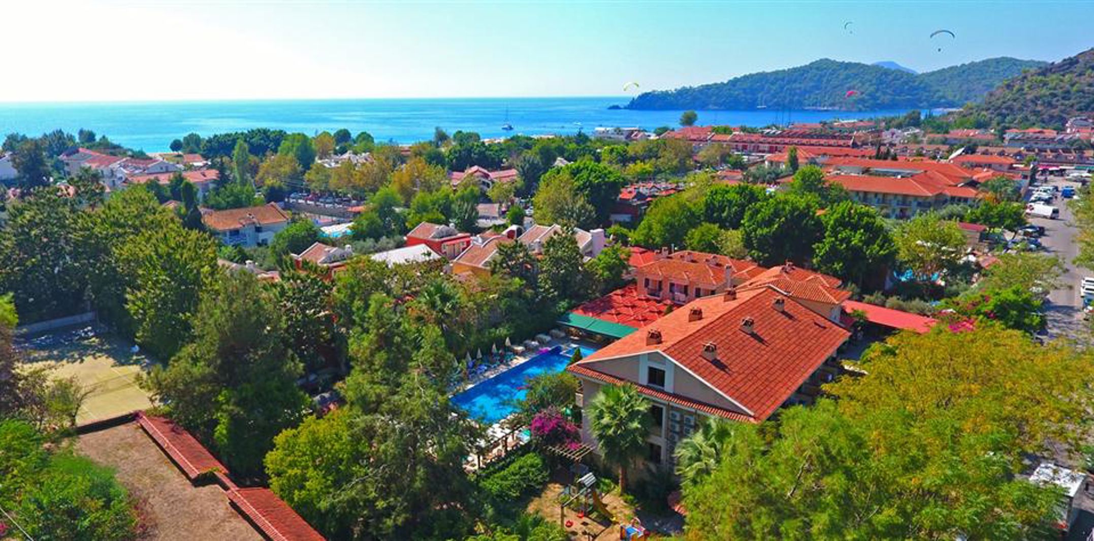 Fly Go Perdikia Beach