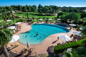 Fly & Go Vale d'el Rei Suites & Villa's Hotel