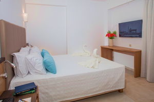 Fly & Go Minos Aparthotel