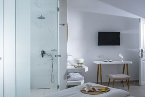 Fly & Go Theodora Boutique Hotel