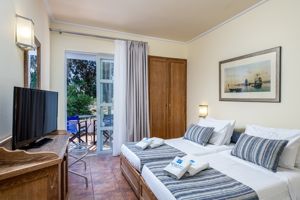 Fly & Go Aegean Houses